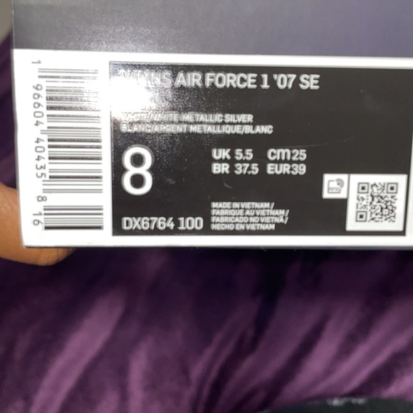 All New Air Force 1’s Women Nike Air… trimmed in silver soles, w/ brand written - Picture 6 of 6